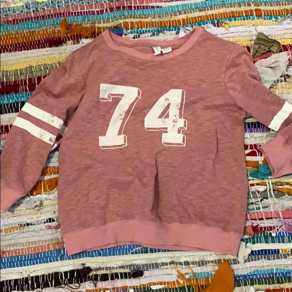 Girls three quarter sleeve shirt